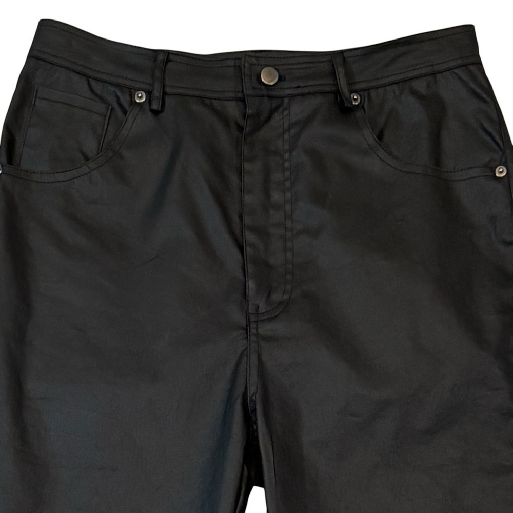 NWT Steve Madden Faux Leather Black Pants Size 29 Straight Leg 5 pocket - Picture 3 of 7